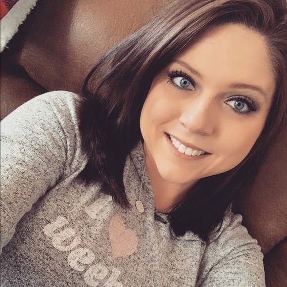 Meet your Posher, Lacy - Picture 1 of 1